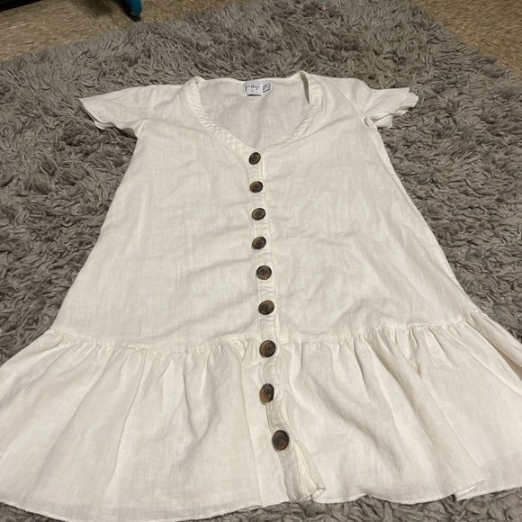 Cute white dress from Polly - Picture 1 of 2